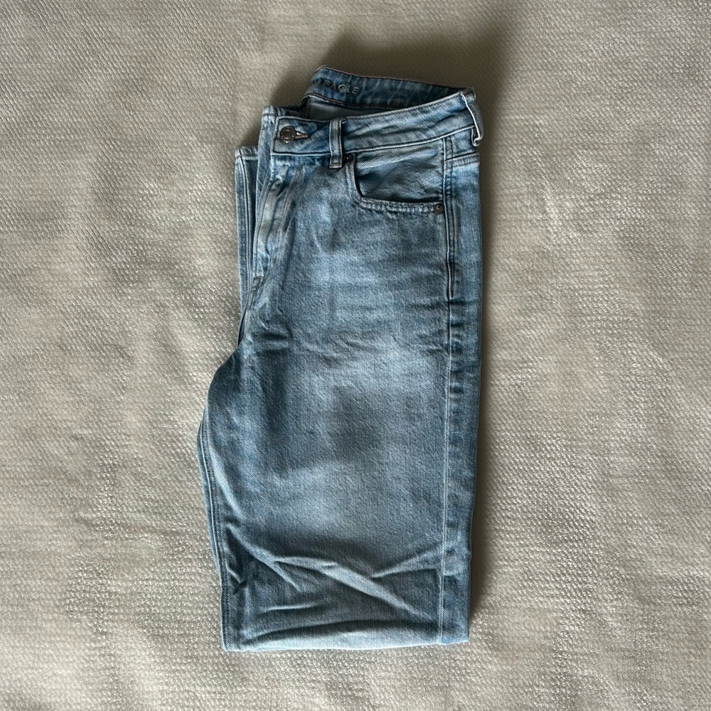 American Eagle Outfitters Light-wash Rigid Jeans
